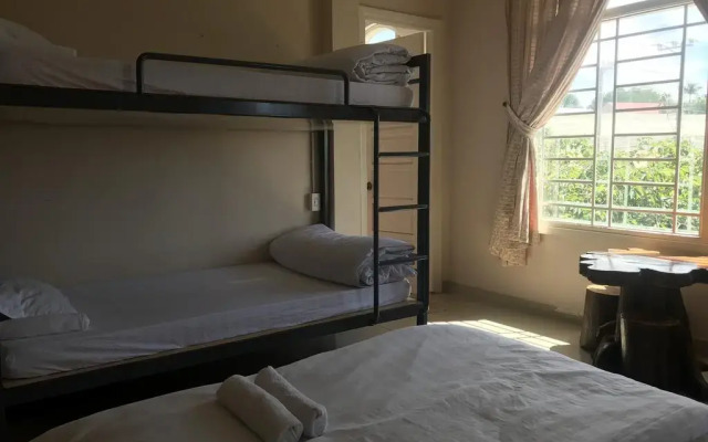 Отель Lam Vien Garden Homestay Далат комната для гостей