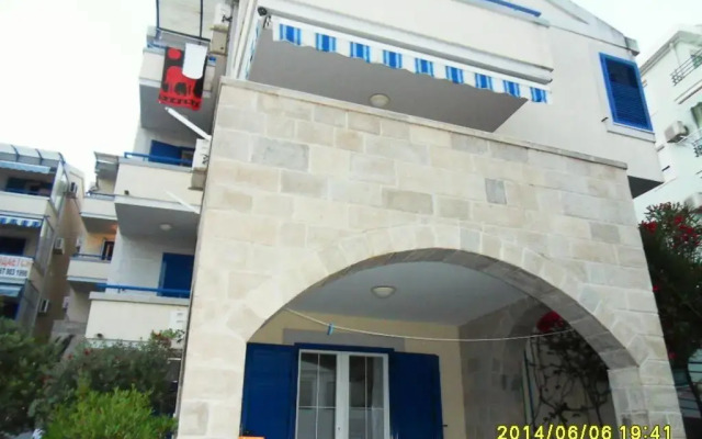 Апартаменты Apartments Rafailovici вид на фасад