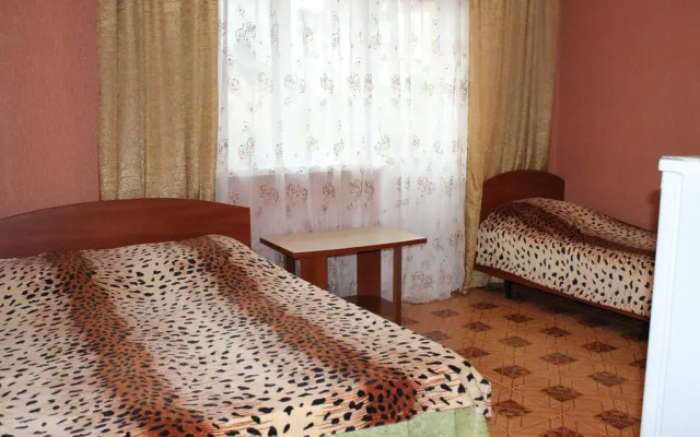 Гостиница Guest house Rafael в Анапе отзывы, цены и фото номеров - забронировать гостиницу Guest house Rafael онлайн Анапа комната для гостей