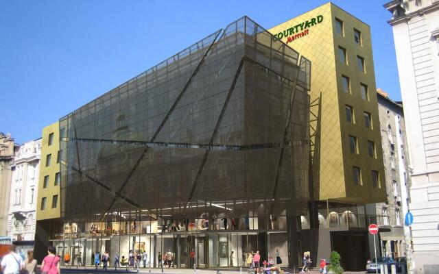 Courtyard Marriott Belgrade City Center 0