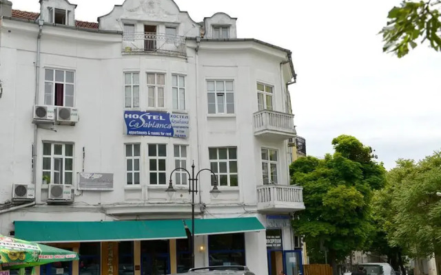 Отель Hostel Casablanca City Болгария, Варна - отзывы, цены и фото номеров - забронировать отель Hostel Casablanca City онлайн вид на фасад