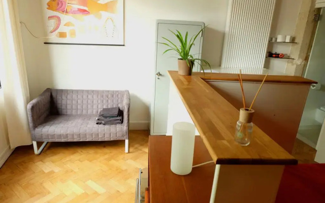 Отель Exquisite Stay In Brussels Бельгия, Брюссель - отзывы, цены и фото номеров - забронировать отель Exquisite Stay In Brussels онлайн комната для гостей