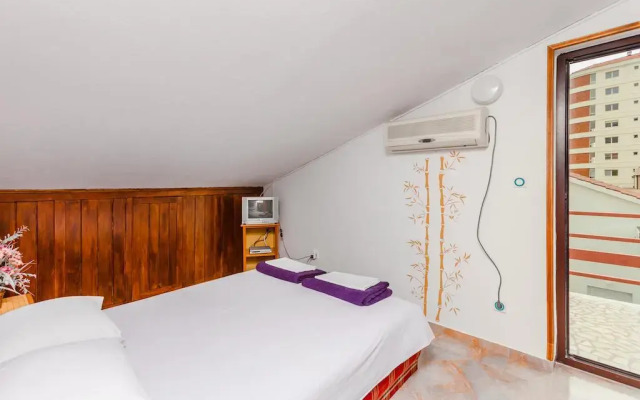 Апартаменты Franeta Apartments комната для гостей
