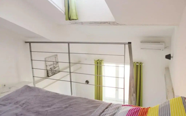 Отель Confiance Immobiliere - Le Garibaldi Loft Франция, Ницца - отзывы, цены и фото номеров - забронировать отель Confiance Immobiliere - Le Garibaldi Loft онлайн комната для гостей