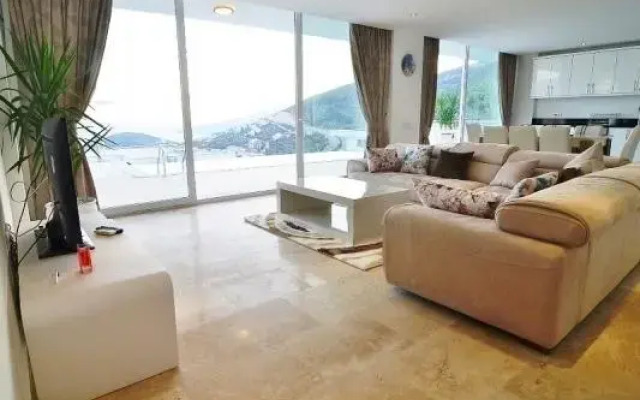 Отель Mediterranean Prestige Range Villas комната для гостей