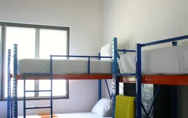 La Madrugada Hostel комната для гостей