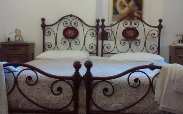 Отель B&B La Cantonella Италия, Монтеварчи - отзывы, цены и фото номеров - забронировать отель B&B La Cantonella онлайн комната для гостей