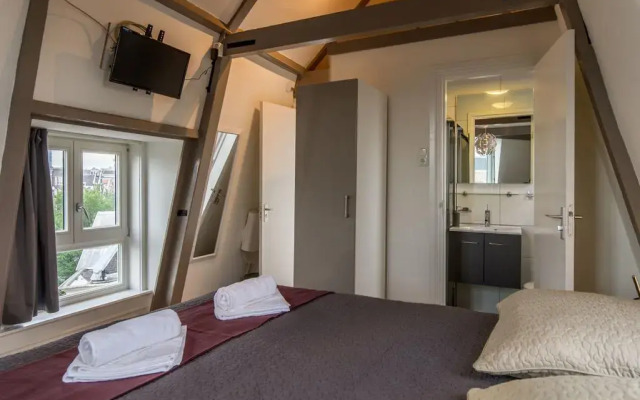 Отель Hot Spot Fascinating Bed and Breakfast B2 Нидерланды, Амстердам - отзывы, цены и фото номеров - забронировать отель Hot Spot Fascinating Bed and Breakfast B2 онлайн комната для гостей