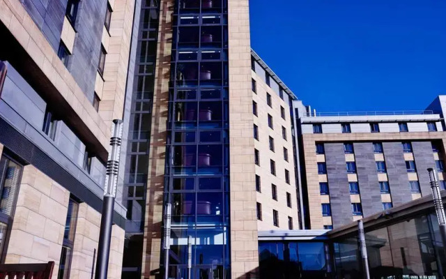 Отель Clayton Hotel Leeds Великобритания, Лидс - отзывы, цены и фото номеров - забронировать отель Clayton Hotel Leeds онлайн вид на фасад