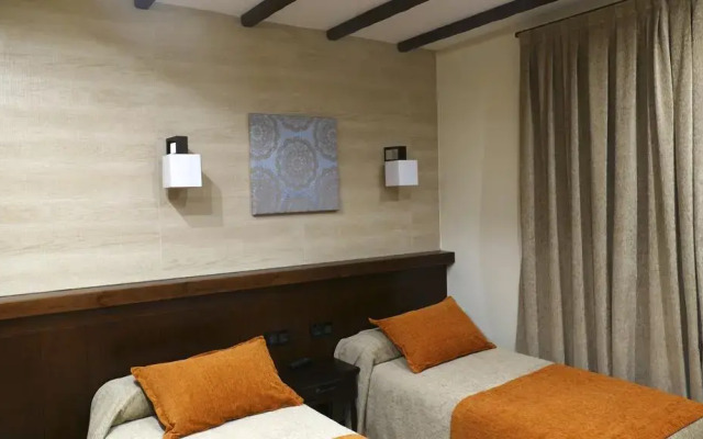 Отель Casa Rural La Cabrera комната для гостей
