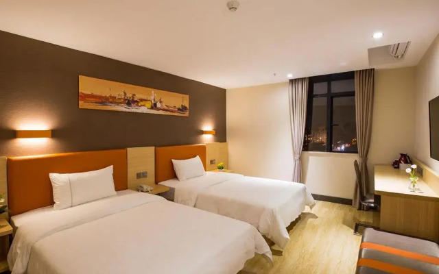 IU Hotel Chongqing Fengdu Pingdu Avenue комната для гостей