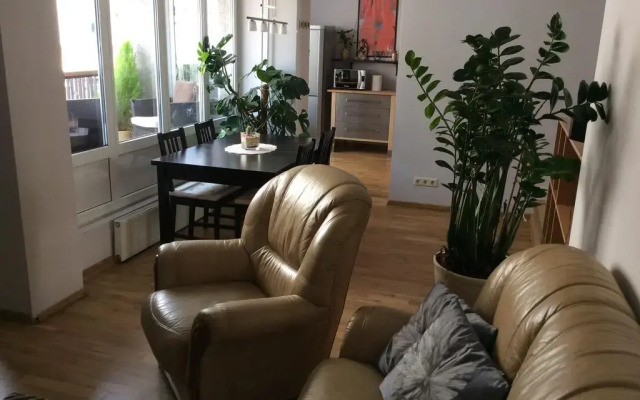 Апартаменты Beausejour Apartments комната для гостей