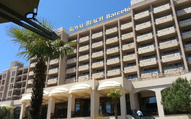 Отель Royal Beach Apartment Болгария, Солнечный берег - отзывы, цены и фото номеров - забронировать отель Royal Beach Apartment онлайн вид на фасад