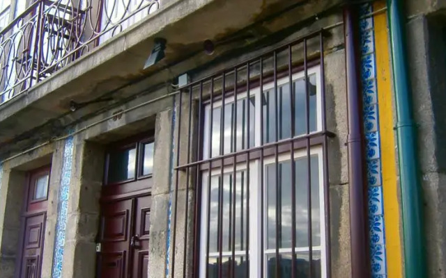 Отель Apartamentos sobre o Douro вид на фасад