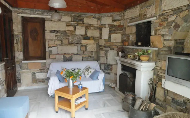 Отель Athens Top Hill Sea View Villa комната для гостей