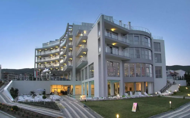 Moonlight Hotel Свети Влас вид на фасад