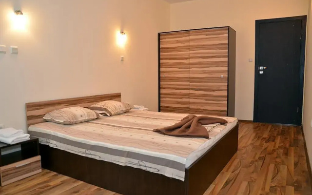 Отель Ivtour Apartments in Yalta complex Болгария, Золотые пески - отзывы, цены и фото номеров - забронировать отель Ivtour Apartments in Yalta complex онлайн комната для гостей
