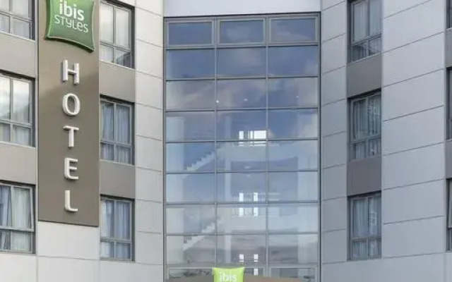 Отель Ibis Styles Haydock вид на фасад