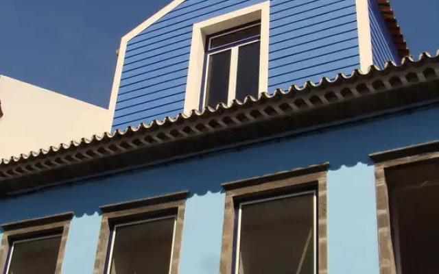 Отель Apartamentos Kósmos вид на фасад