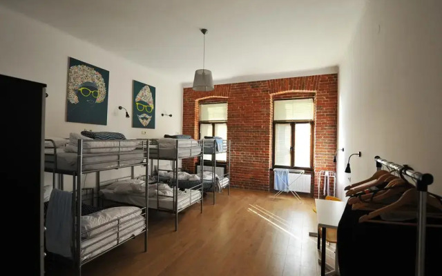 4Rooms Hostel комната для гостей