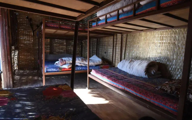 Отель Kathmandu Eco Hostel Непал, Катманду - отзывы, цены и фото номеров - забронировать отель Kathmandu Eco Hostel онлайн комната для гостей