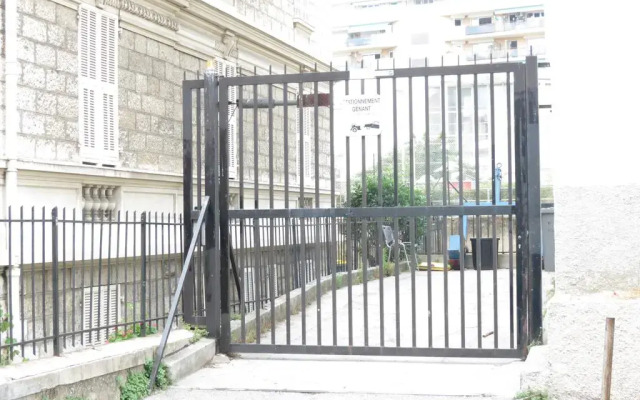 Отель Villa Aramis Guesthouse вид на фасад
