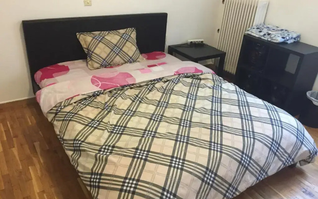 Апартаменты Sunsetia Apartment комната для гостей