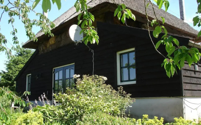 Отель Cornucopia Cottage балкон