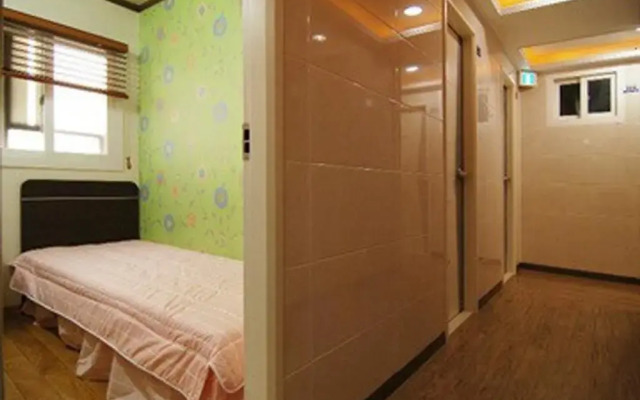 Отель Coco Residence Apgujeong комната для гостей