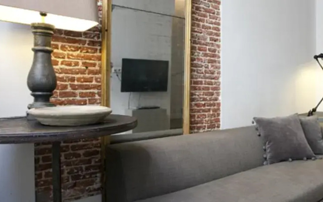 Апартаменты Yellow & Red Tulip Apartment комната для гостей