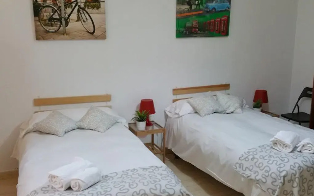 Отель Village Tours II Madrid комната для гостей