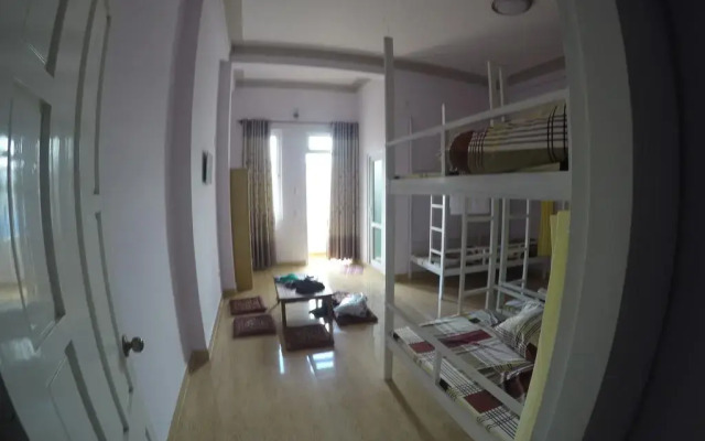 Отель SunnyDalat Homestay Далат комната для гостей