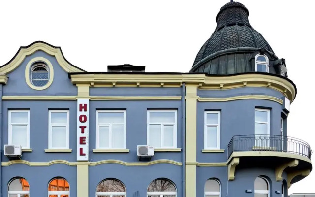 Hotel Cascade вид на фасад