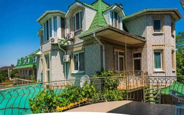 Гостиница Guest House NaAzove вид на фасад