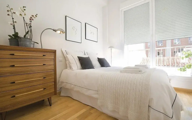 Отель Friendly Rentals Mistral Испания, Мадрид - отзывы, цены и фото номеров - забронировать отель Friendly Rentals Mistral онлайн комната для гостей