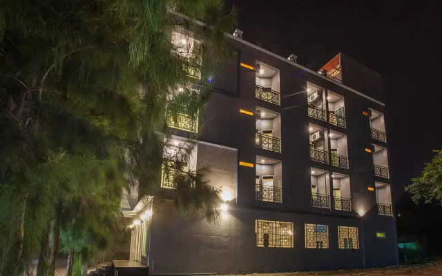 Отель Nature Pine Residence вид на фасад