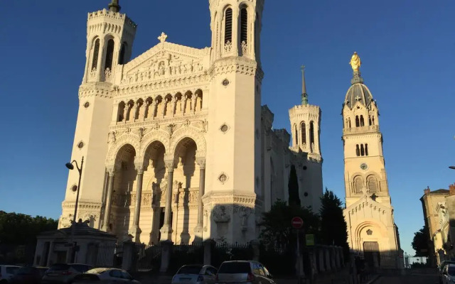 Отель Citadines Presqu'île Lyon вид на фасад