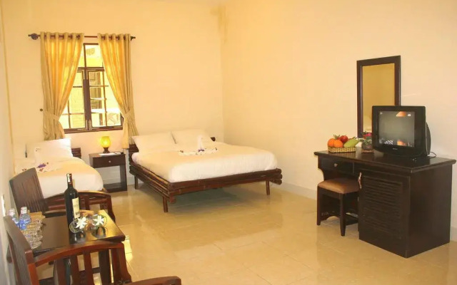 Отель Hon Rom Sunlight Resort комната для гостей