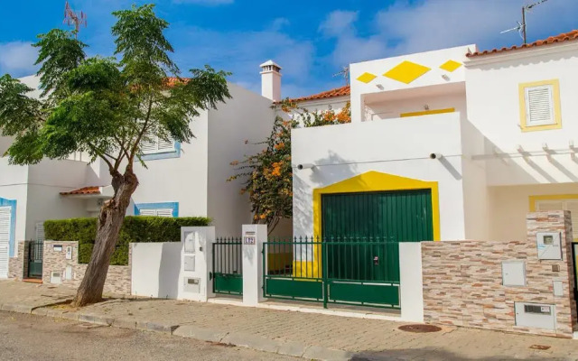 Отель Akivillas Manta Rota Sand II вид на фасад