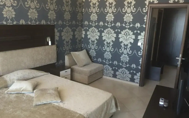 Отель Briz Beach Aparthotel Болгария, Солнечный берег - отзывы, цены и фото номеров - забронировать отель Briz Beach Aparthotel онлайн комната для гостей