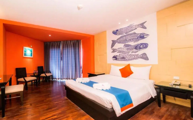 Отель Sea Breeze Jomtien Resort вид на фасад