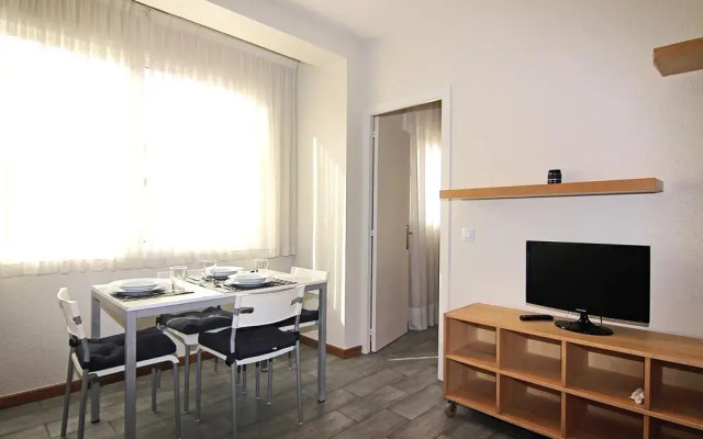 Апартаменты ClassBedroom Apartments I комната для гостей