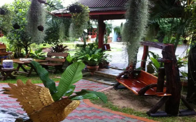 Nawee Guesthouse Chalok