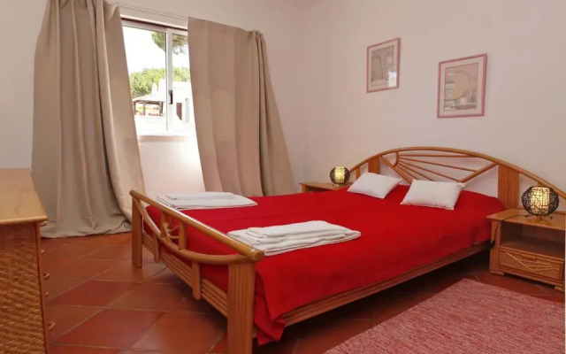 Отель Vilamoura Apartment with Pool Португалия, Картейра - отзывы, цены и фото номеров - забронировать отель Vilamoura Apartment with Pool онлайн комната для гостей