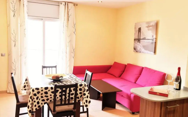 Отель Lloret Beach Apartments Испания, Льорет-де-Мар - отзывы, цены и фото номеров - забронировать отель Lloret Beach Apartments онлайн комната для гостей