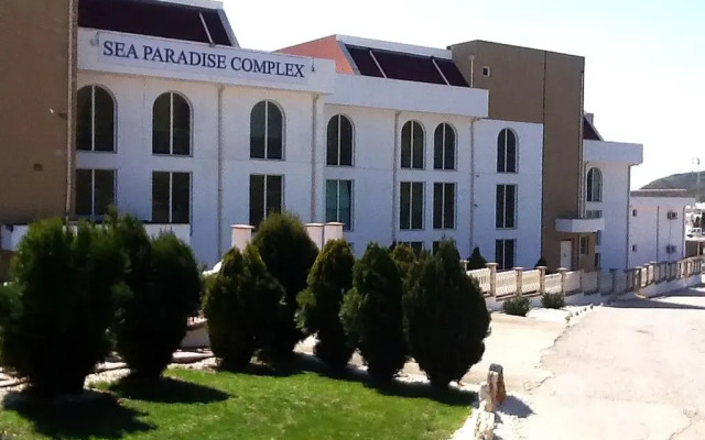 Апартаменты Sea Paradise Apartment Complex вид на фасад