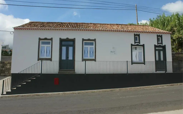 Отель Casas do Vale - A Taberna вид на фасад