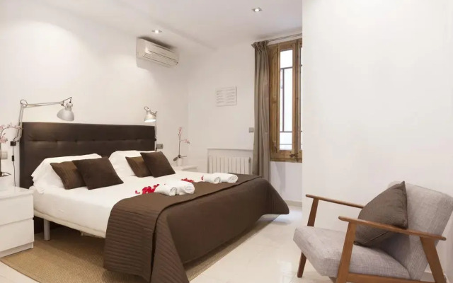 Отель Apartament Colon Bcn Барселона комната для гостей