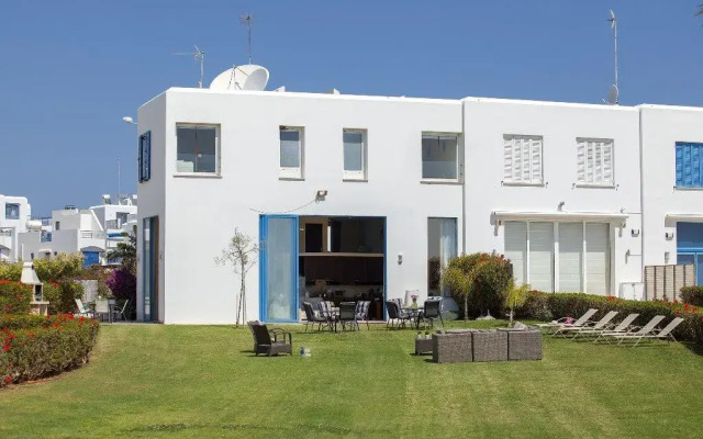 Отель Infinity Villa вид на фасад