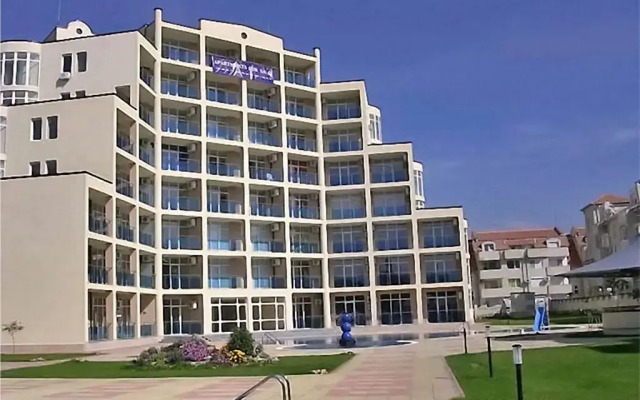 Апартаменты Apartments in Semiramida Gardens вид на фасад